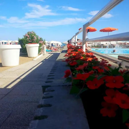 Astor 3* Τζεσόλο Λίντο