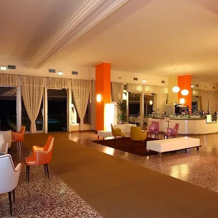 Hotel Astor