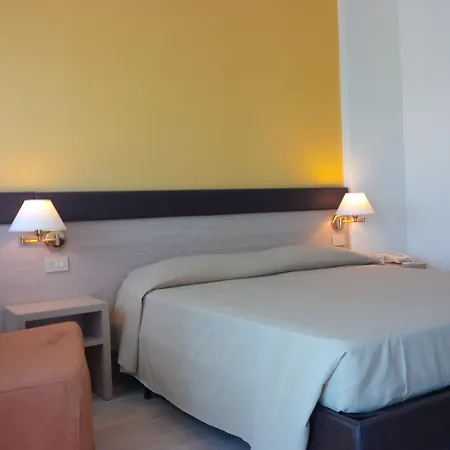 Astor Hotel 3*