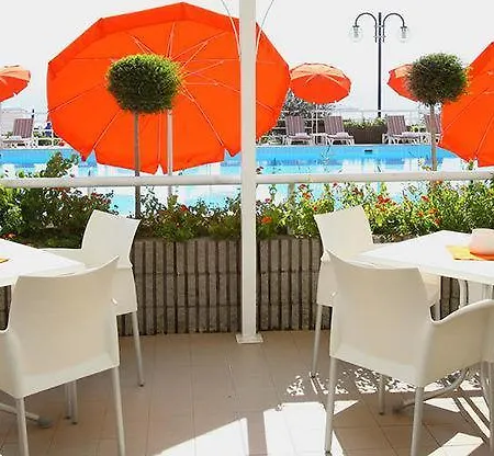 Astor 3*