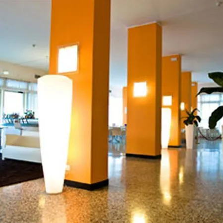 Hotel Astor 3*