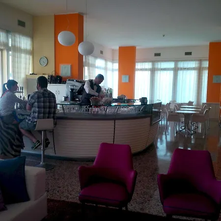 Hotel Astor 3*