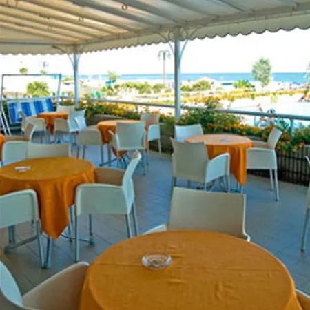 Astor 3*