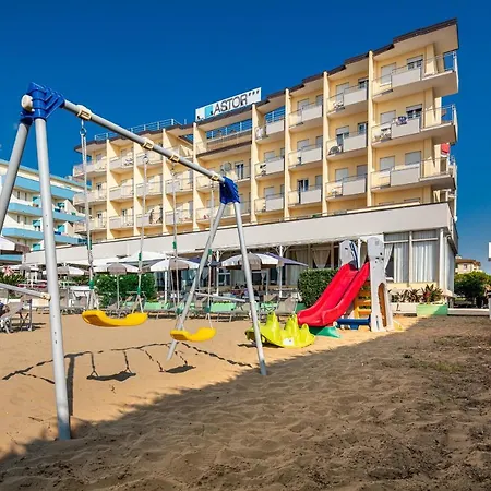 Astor 3*
