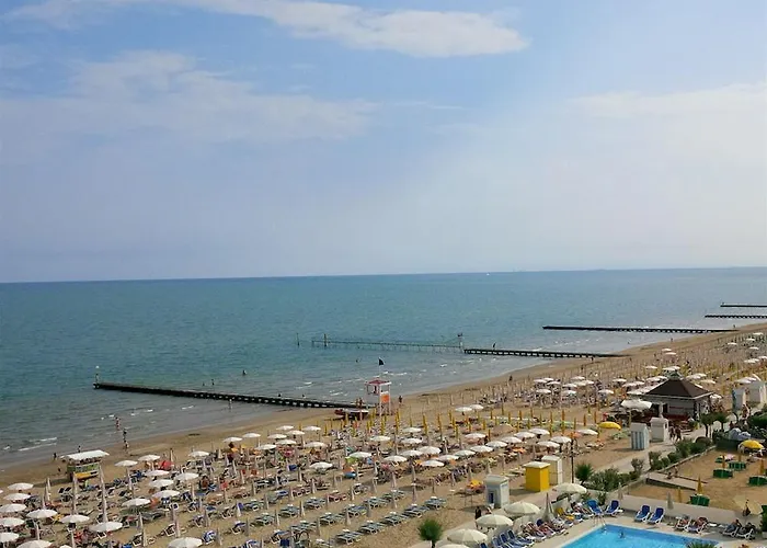 Hotel Astor 3*