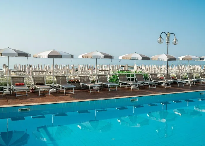 Astor Hotel 3*
