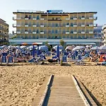 Hotel Astor